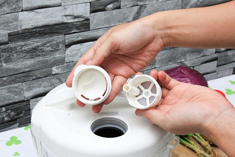 Nồi cơm điện Sanyo 1 lít ECJ-VM10A