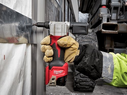 Thân máy bắn đinh rút  