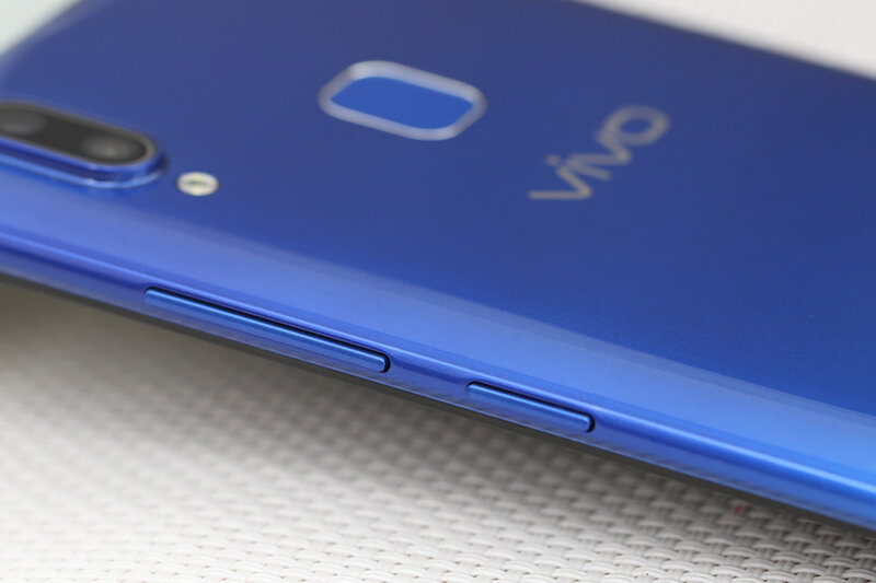 Điện thoại Vivo Y91 - 3GB RAM, 64GB, 6.22 inch