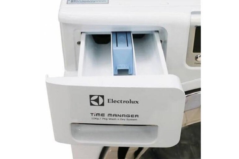 Máy giặt sấy Electrolux Inverter 12 kg EWW1122DW