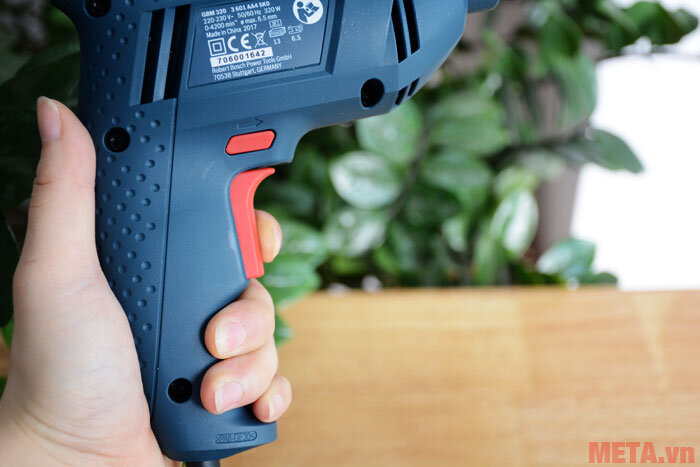 Máy khoan Bosch GBM 320