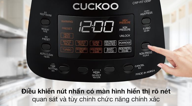 Nồi cơm áp suất điện tử Cuckoo CRP-RT1008F có bảng điều khiển dạng nút bấm