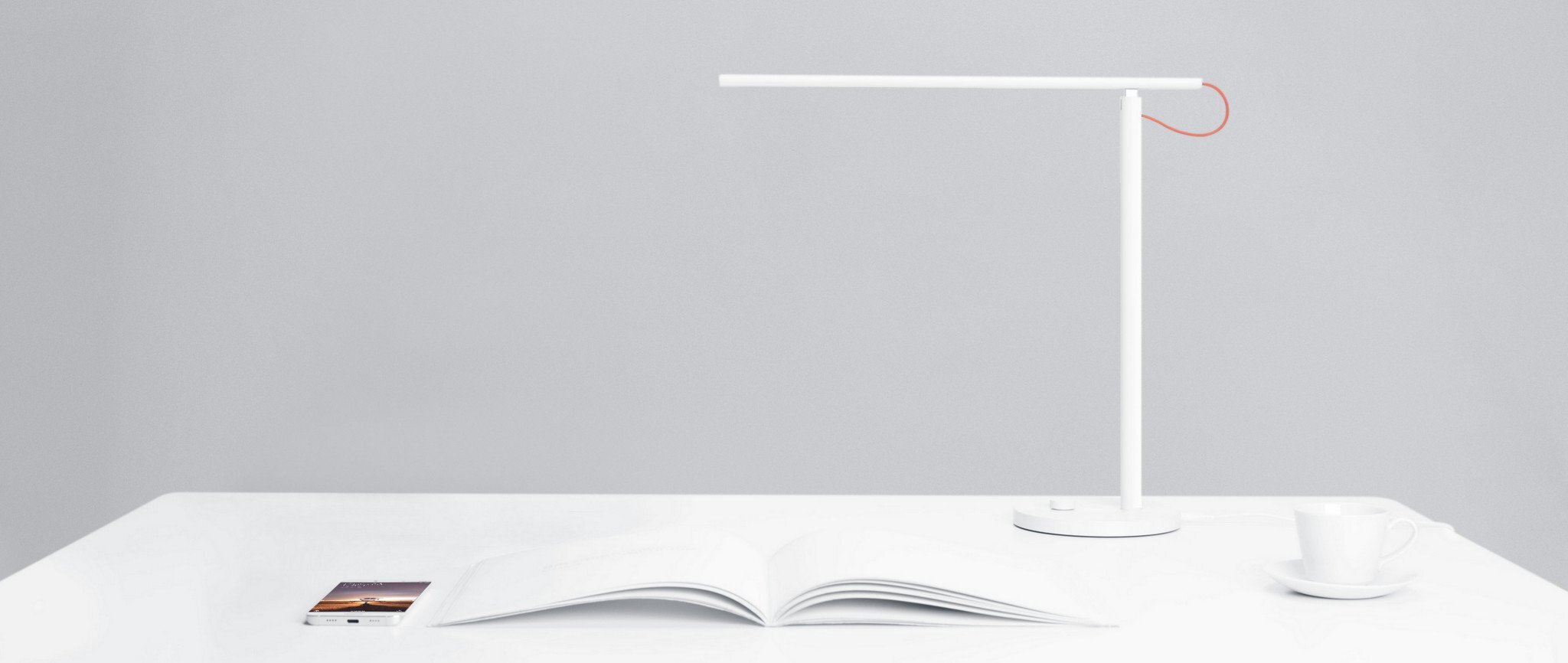 Đèn bàn thông minh Xiaomi