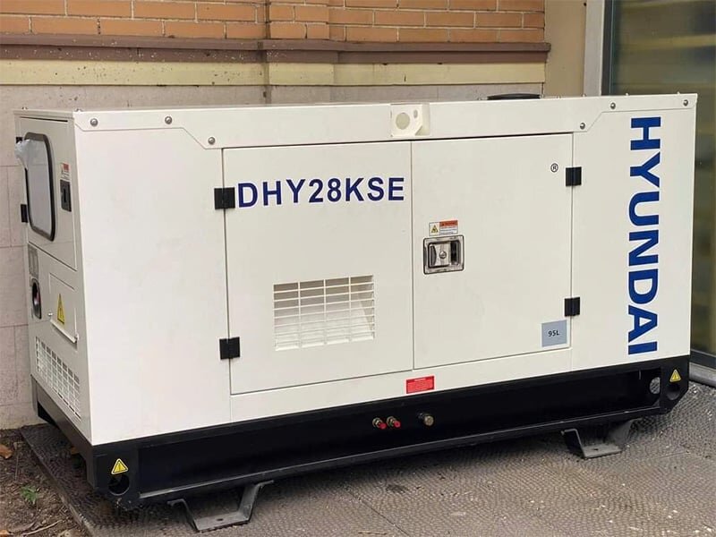 Máy phát điện Hyundai DHY28KSE