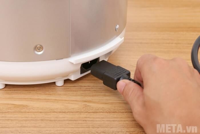 Nồi cơm điện Panasonic 1 lít SR-MVN107