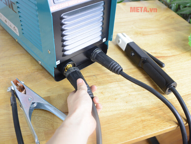 Máy hàn Inverter Classic ARC-200B