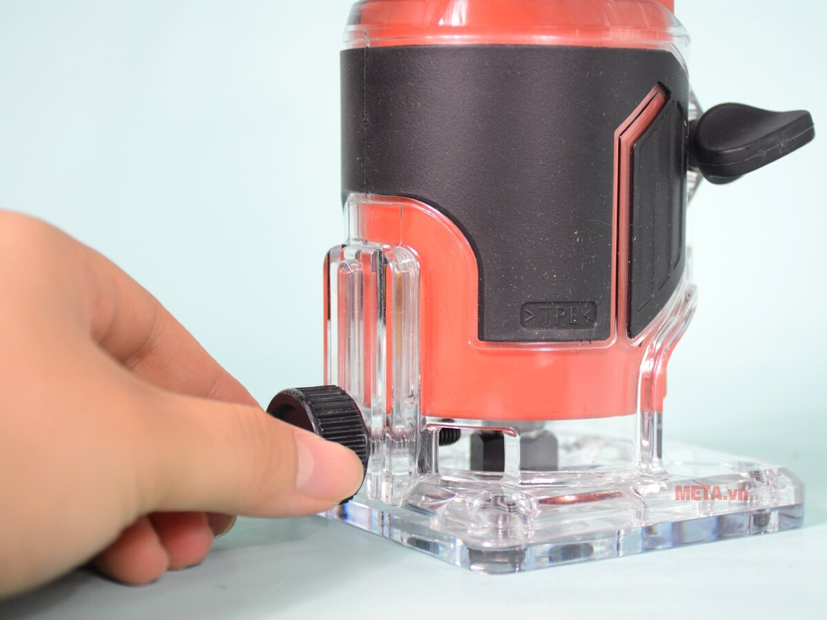 Máy đánh cạnh Maktec MT372