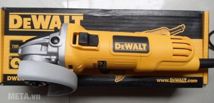Máy mài góc 100mm 720W DeWalt DW8100S Máy mài góc 100mm 720W DeWalt DW8100S