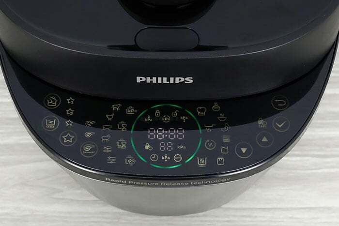 Philips HD2151/66 có bảng điều khiển hiện đại Philips HD2151/66 có bảng điều khiển hiện đại