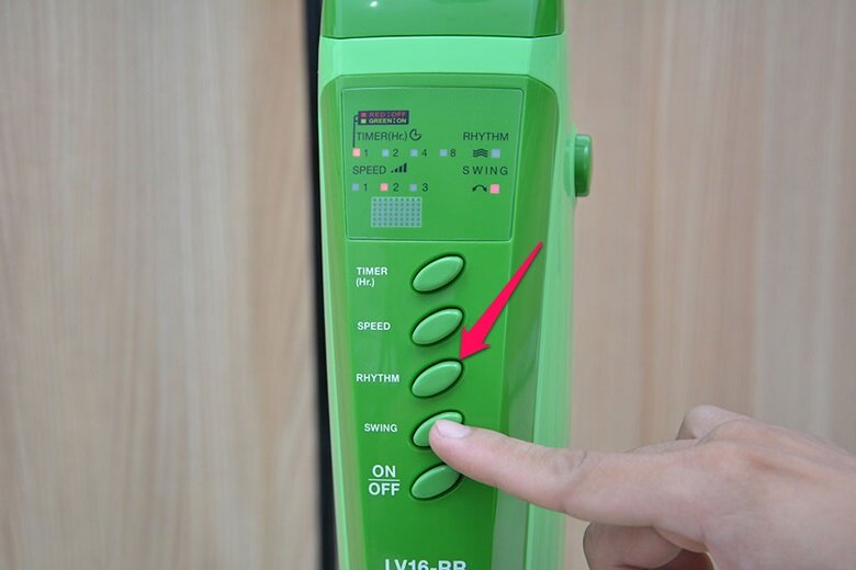 Quạt đứng Mitsubishi LV 16-RR-CY Quạt đứng Mitsubishi LV 16-RR-CY