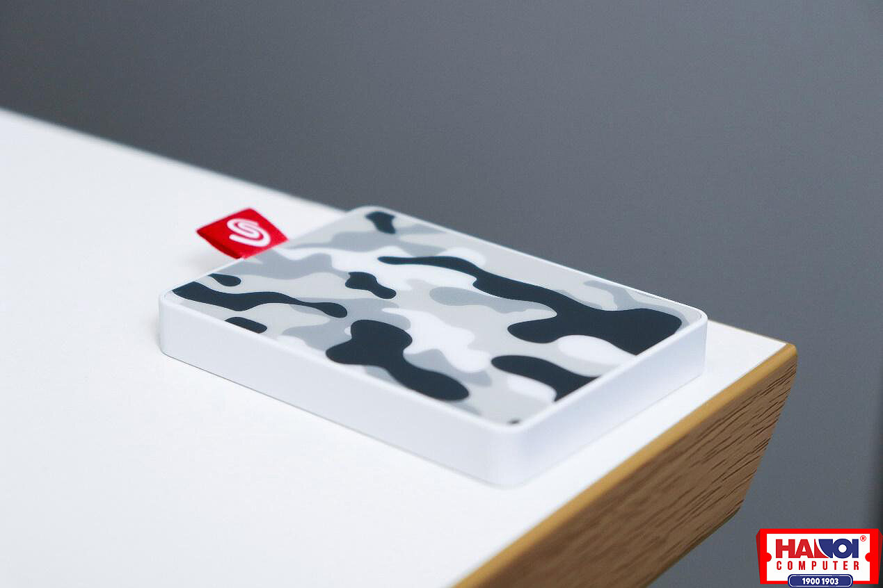 Ổ cứng gắn ngoài SSD 500GB USB 3.0 2.5 inch Seagate One Touch Camo Xám