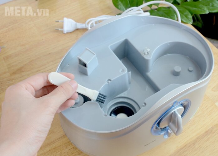 Máy tạo độ ẩm trong phòng Medisana UHW