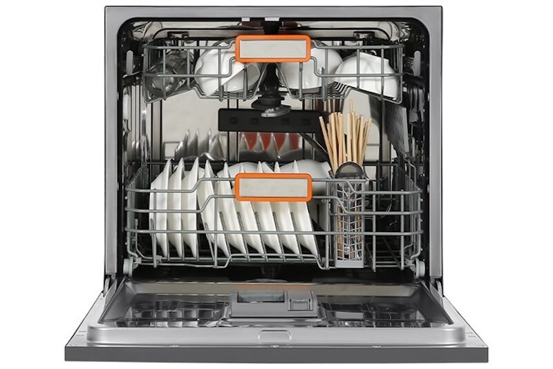 Máy rửa bát độc lập Junger DWJ-103 là một thiết bị gia dụng không thể thiếu cho những gia đình bận rộn