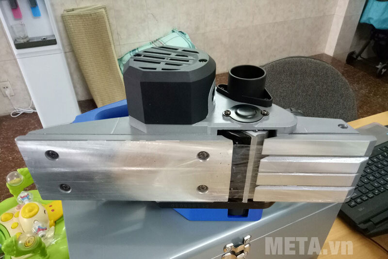 Máy bào điện Hyundai HBD822