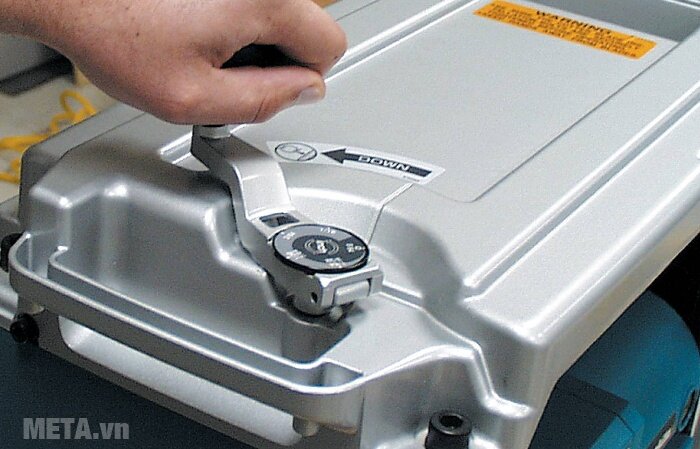 Máy bào bàn Makita 2012NB Máy bào bàn Makita 2012NB