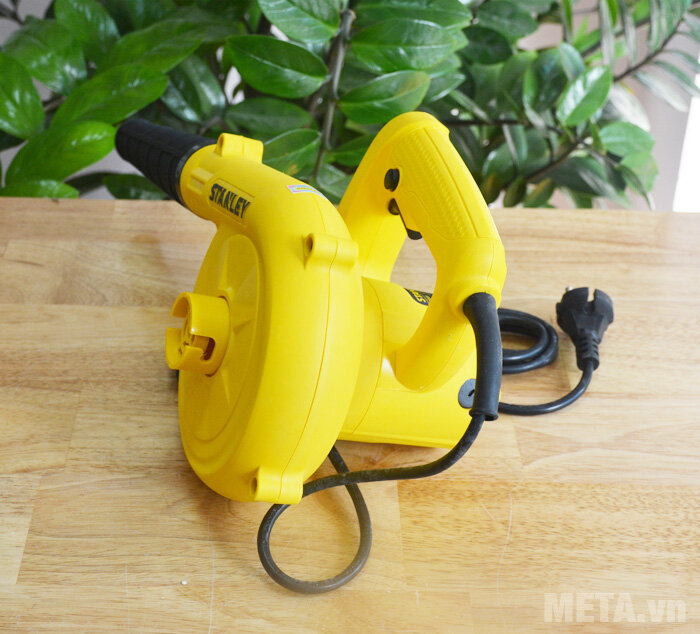 Máy thổi bụi Stanley STPT 600