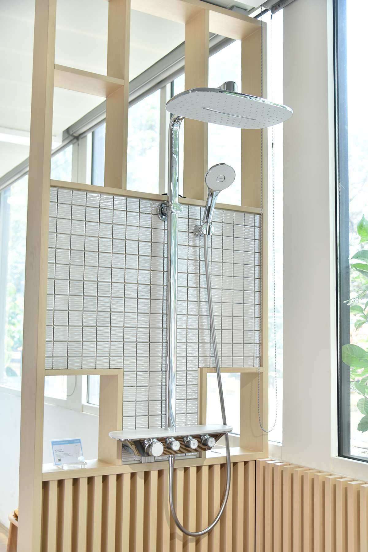 Sen tắm cây nhiệt độ INAX BFV-655T