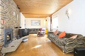 Quạt sưởi TIROSS TS928 có điều khiển, hẹn giờ