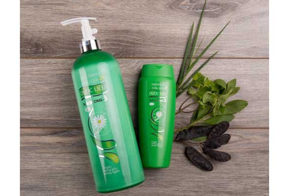 Dầu gội dược liệu Thái Dương 3 (1.100ml) Dầu gội dược liệu Thái Dương 3 (1.100ml)