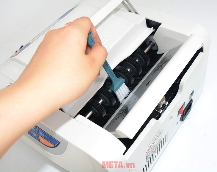 Máy đếm tiền Silicon MC-2800