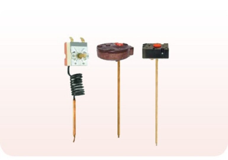 Bình tắm nóng lạnh Ferroli UNO ME 30L