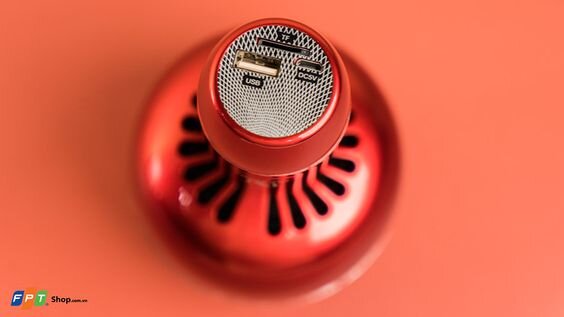 Kích cỡ nhỏ nhắn, nằm gọn trong lòng bàn tay 1