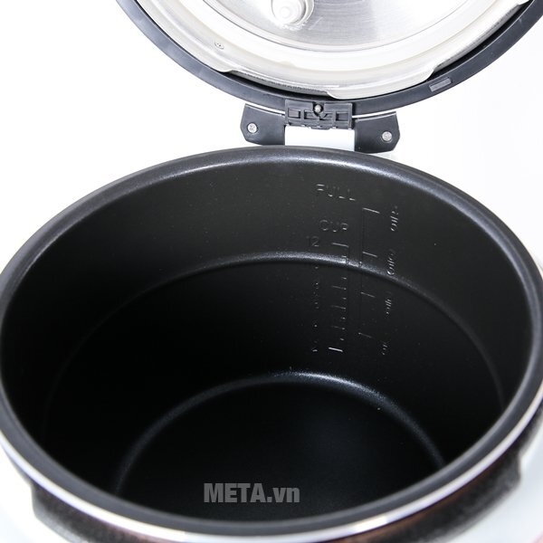 Nồi áp suất điện tử đa năng Sunhouse SHD1768 - 6 lít