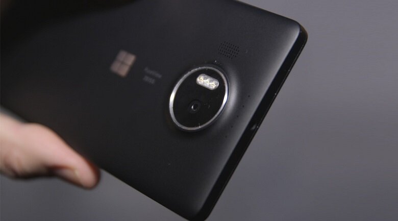 Điện thoại Microsoft Lumia 950 XL Điện thoại Microsoft Lumia 950 XL