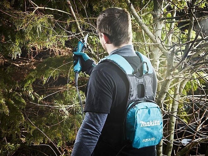 Máy cắt cành dùng pin Makita DUP362ZN Máy cắt cành dùng pin Makita DUP362ZN