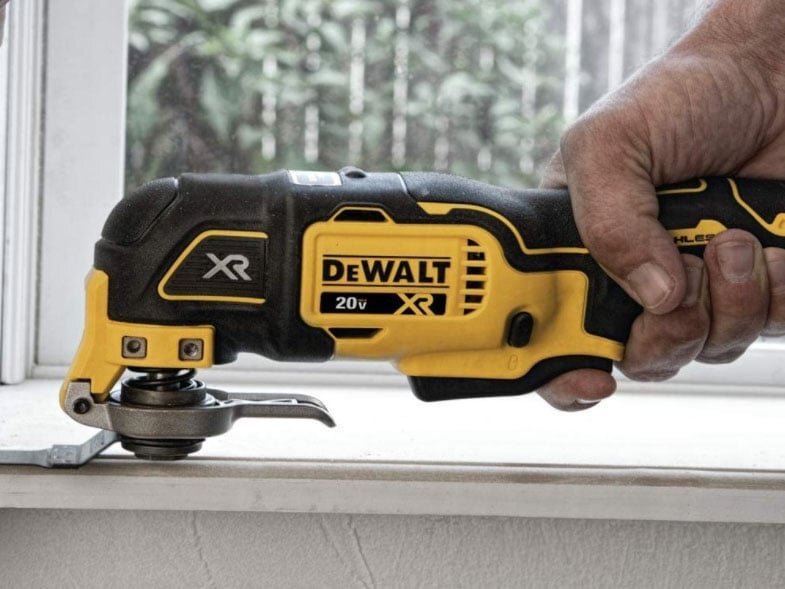 Lưỡi cắt sắc bén Máy cắt đa năng dùng pin DCS356D2