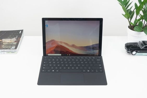 Microsoft Surface Pro 7 (Ảnh 1)