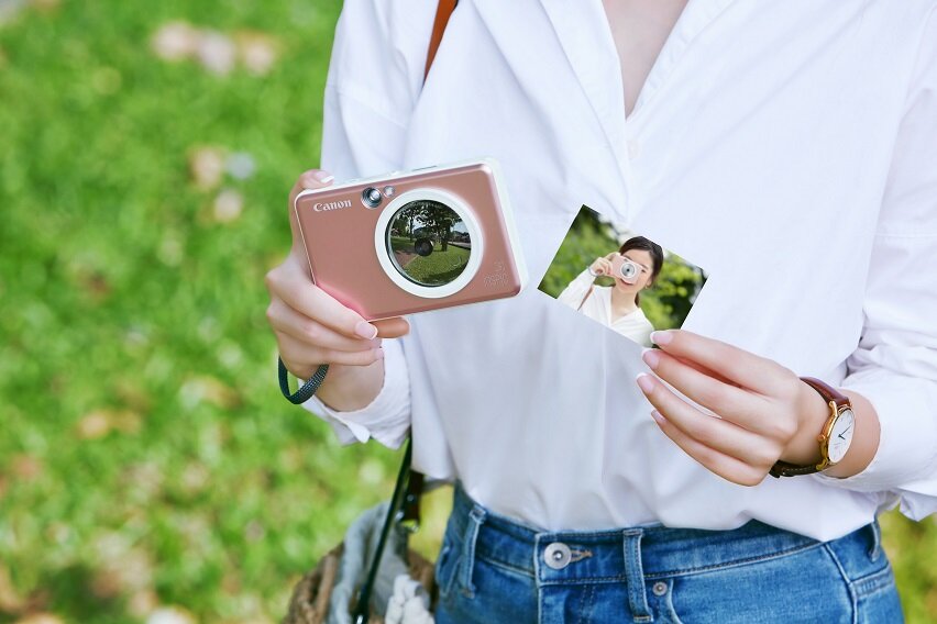 Máy ảnh Canon ZV123 Loại In Ảnh Ngay (Vàng hồng)