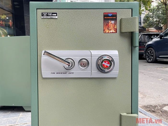 Hòa Phát KS135K1C1 dùng khóa chìa, khóa mã Hòa Phát KS135K1C1