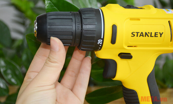 Máy khoan pin Stanley SCD 12S2 10mm - 10.8V