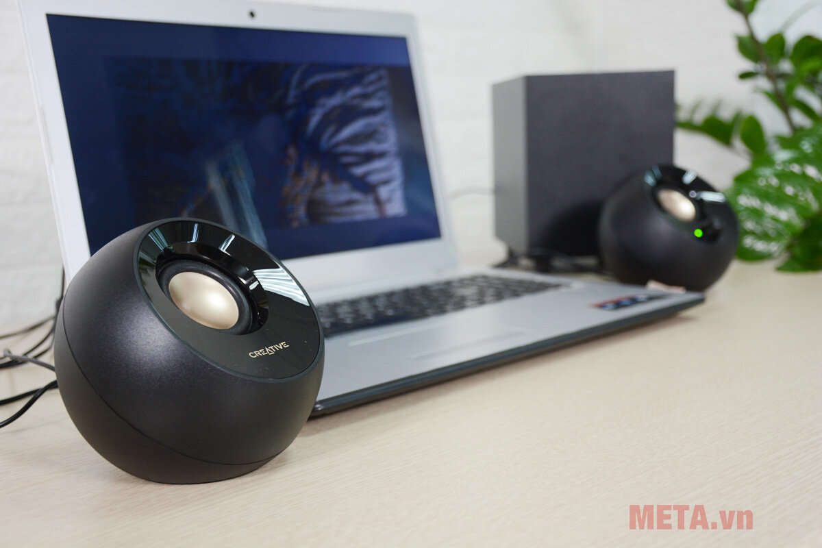 Loa Creative Pebble Plus 2.1 (Black)