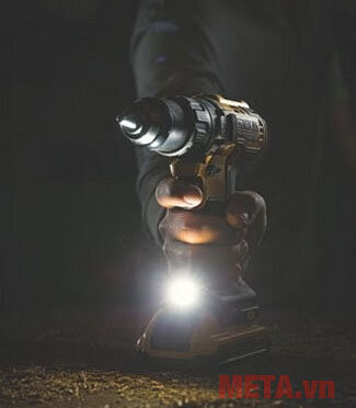 Máy khoan vặn vít động lực Dewalt DCD796M2