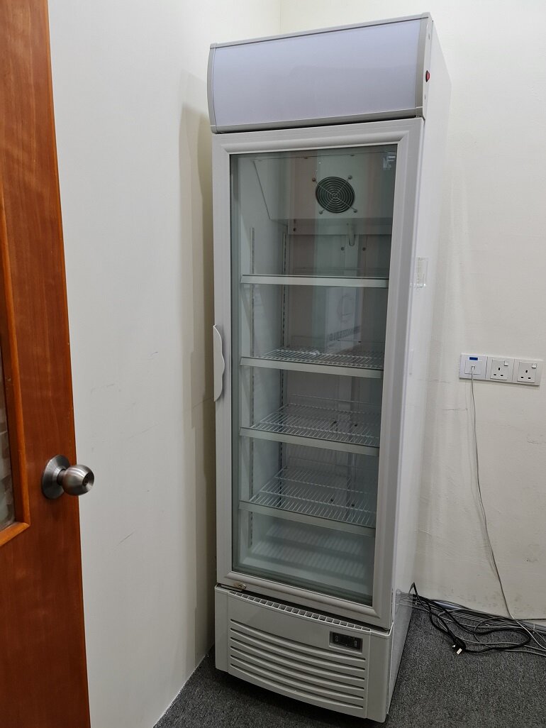 Điểm nổi bật của tủ mát trưng bày đồ uống Berjaya BJY-DCBS268
