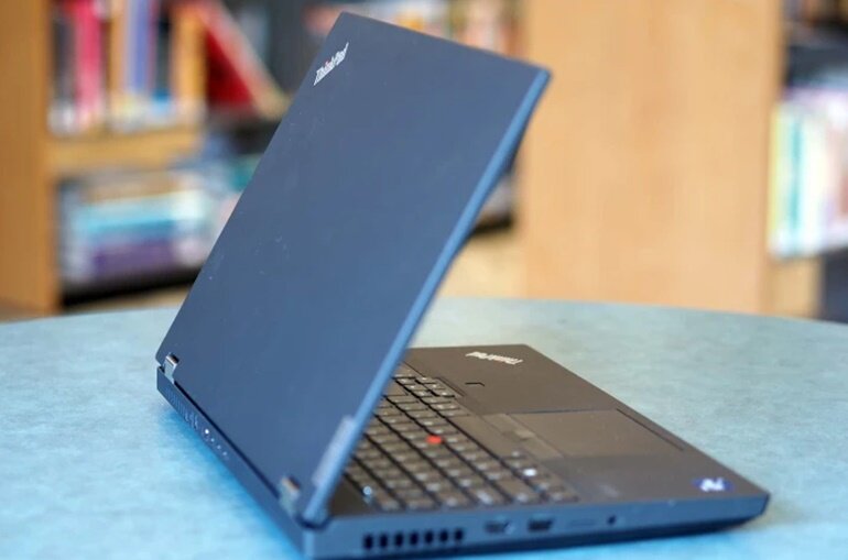 Lenovo ThinkPad P15s Gen 2