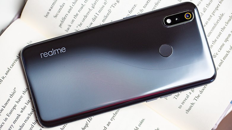 Điện thoại Realme 3 Pro - 6GB RAM, 128GB, 6.3 inch