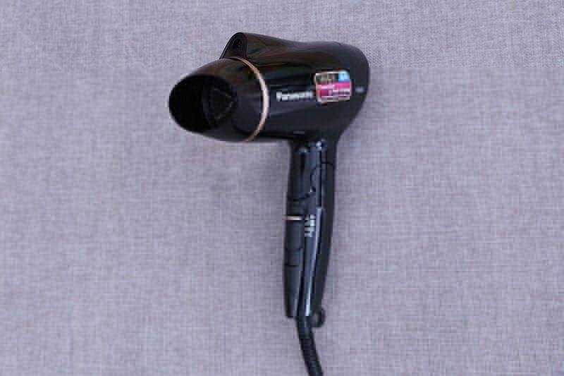 Máy sấy tóc Panasonic EH-NE20-K645 Đen Máy sấy tóc Panasonic EH-NE20-K645 Đen