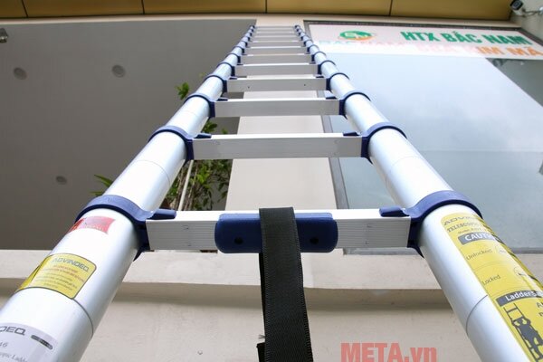 Thang nhôm rút gọn Advindeq ADT709B