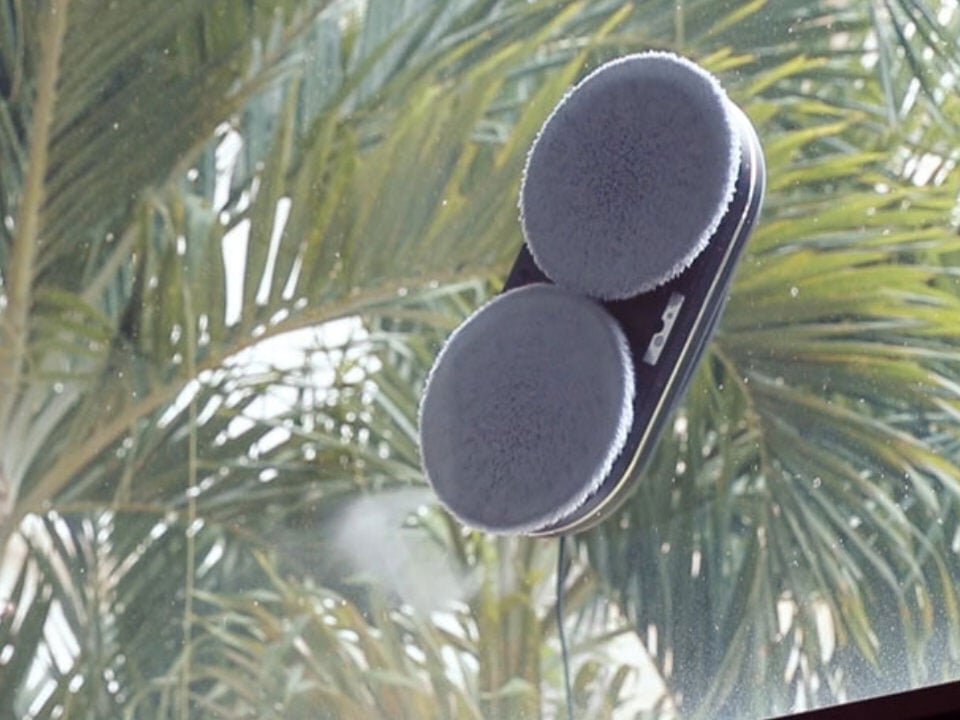 Robot hút chân không, bảo vệ không rơi