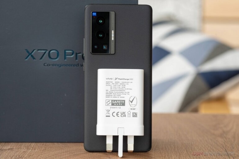 Điện thoại Vivo X70 Pro sạc pin