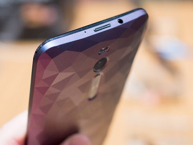 Điện thoại Asus Zenfone 2 Deluxe ZE551ML