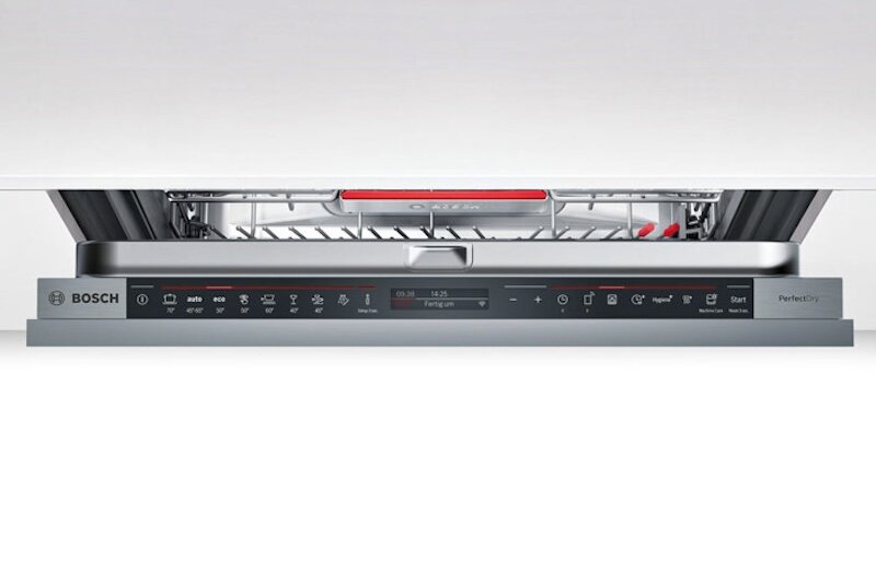 Máy rửa bát Bosch SMV88UX36E có màn hình TFT rõ nét (Ảnh: Bosch).