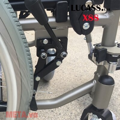 Xe lăn hợp kim nhôm Lucass X88 - có phanh