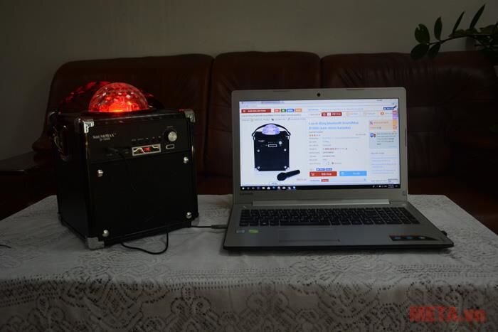 Loa di động bluetooth SoundMax D1000 (kèm micro karaoke)