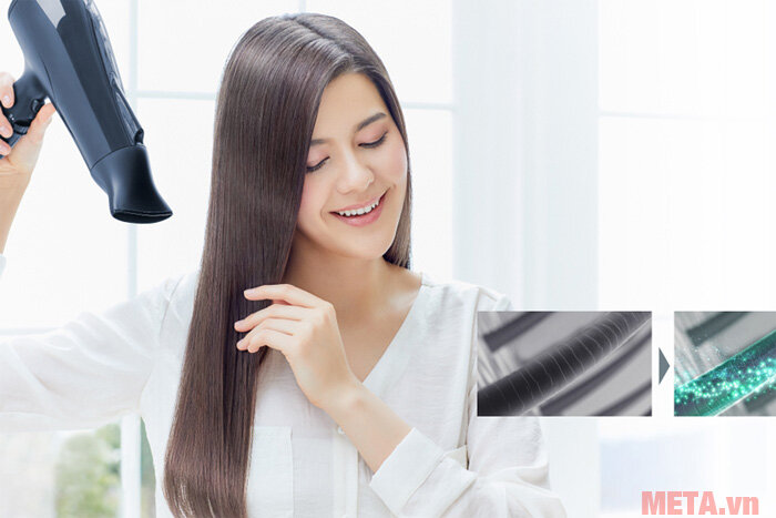 Máy sấy tóc Panasonic EH-NE81-K645 2500W Máy sấy tóc Panasonic EH-NE81-K645 2500W
