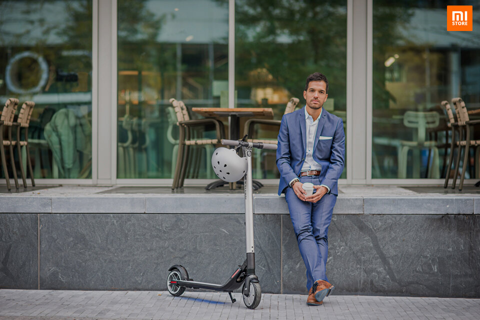 Xiaomi Ninebot KickScooter ES 2 Xiaomi Ninebot KickScooter ES 2