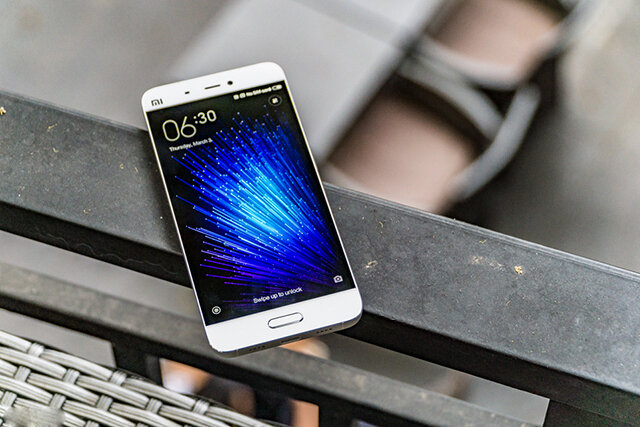 Điện thoại Xiaomi Mi 5